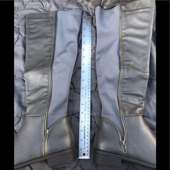 ☑️ NEW GREY BOOTS ☑️ - Picture 4 of 7